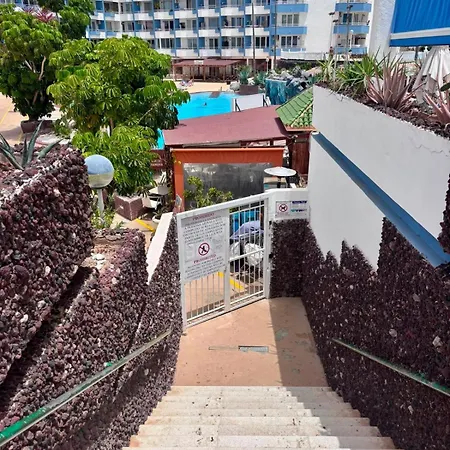 아파트 Modern Park - Pool View & Terrace 산미겔데아보나