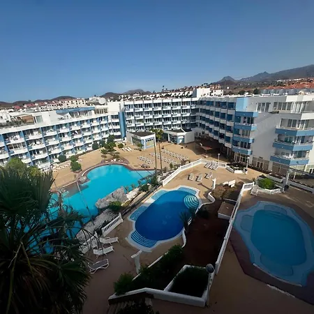 아파트 Modern Park - Pool View & Terrace 산미겔데아보나