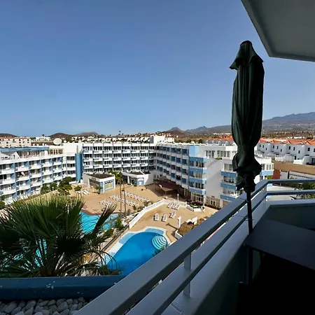 Modern Park - Pool View & Terrace