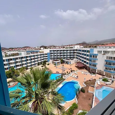 아파트 Modern Park - Pool View & Terrace 산미겔데아보나